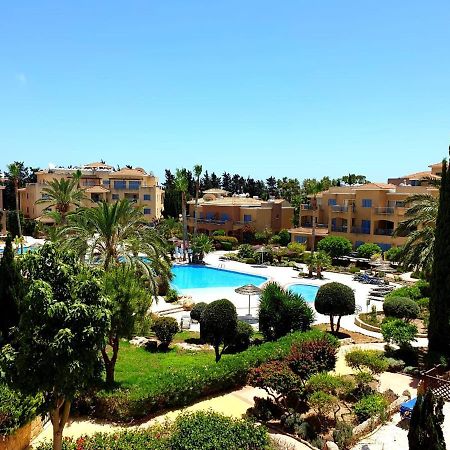 Comfortable 2 Bedroom Apartment In Popular Limnaria Gardens Paphos Buitenkant foto