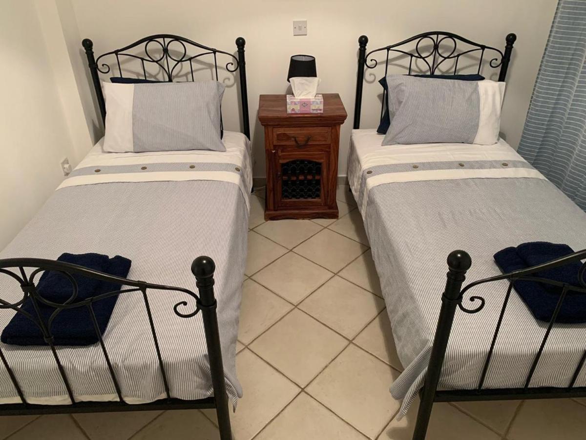 Comfortable 2 Bedroom Apartment In Popular Limnaria Gardens Paphos Buitenkant foto